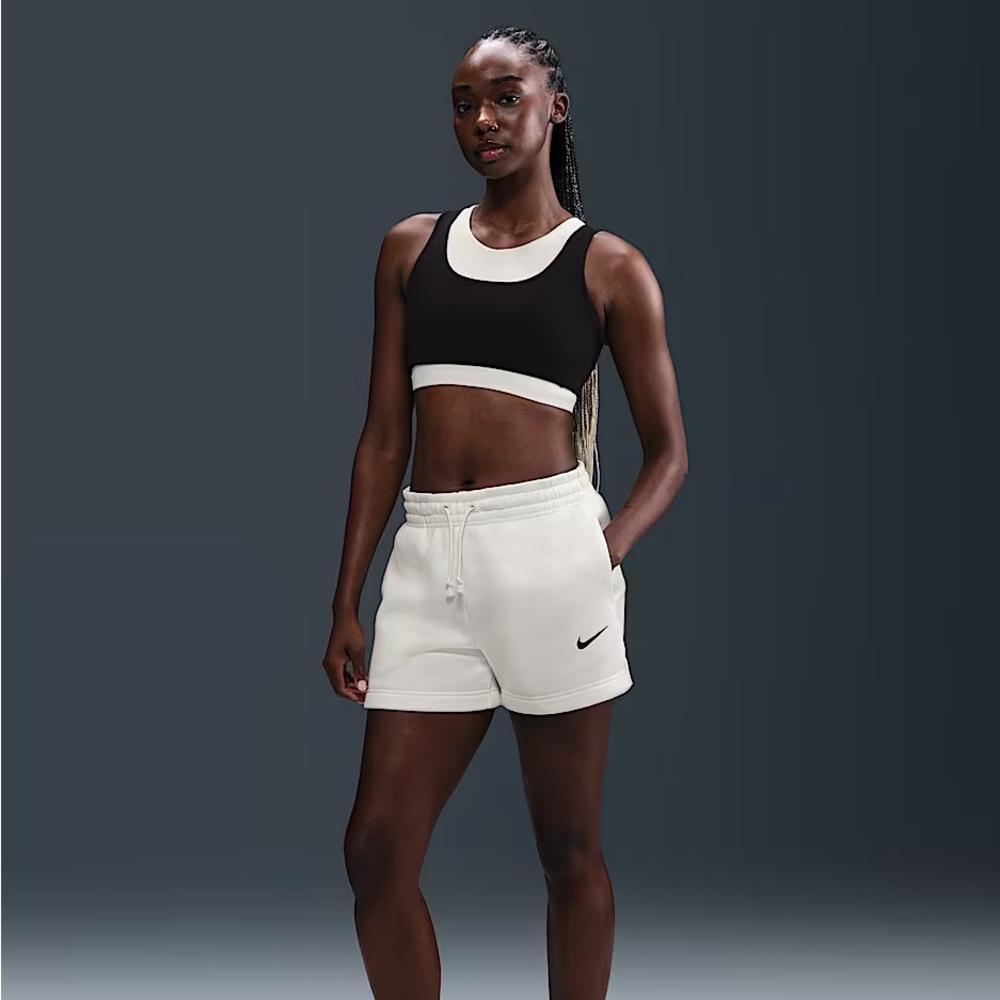 Nike Sportswear Phoenix Fleece Women's Mid-Rise 4" Shorts